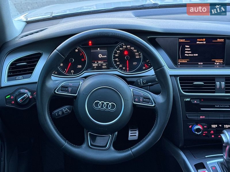 Седан Audi A4 2015 в Луцке