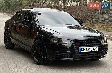 Седан Audi A4 2013 в Дніпрі