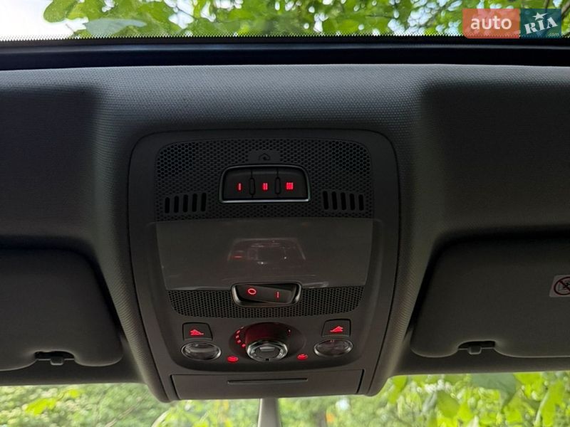 Седан Audi A4 2015 в Киеве