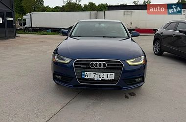 Седан Audi A4 2012 в Владимире