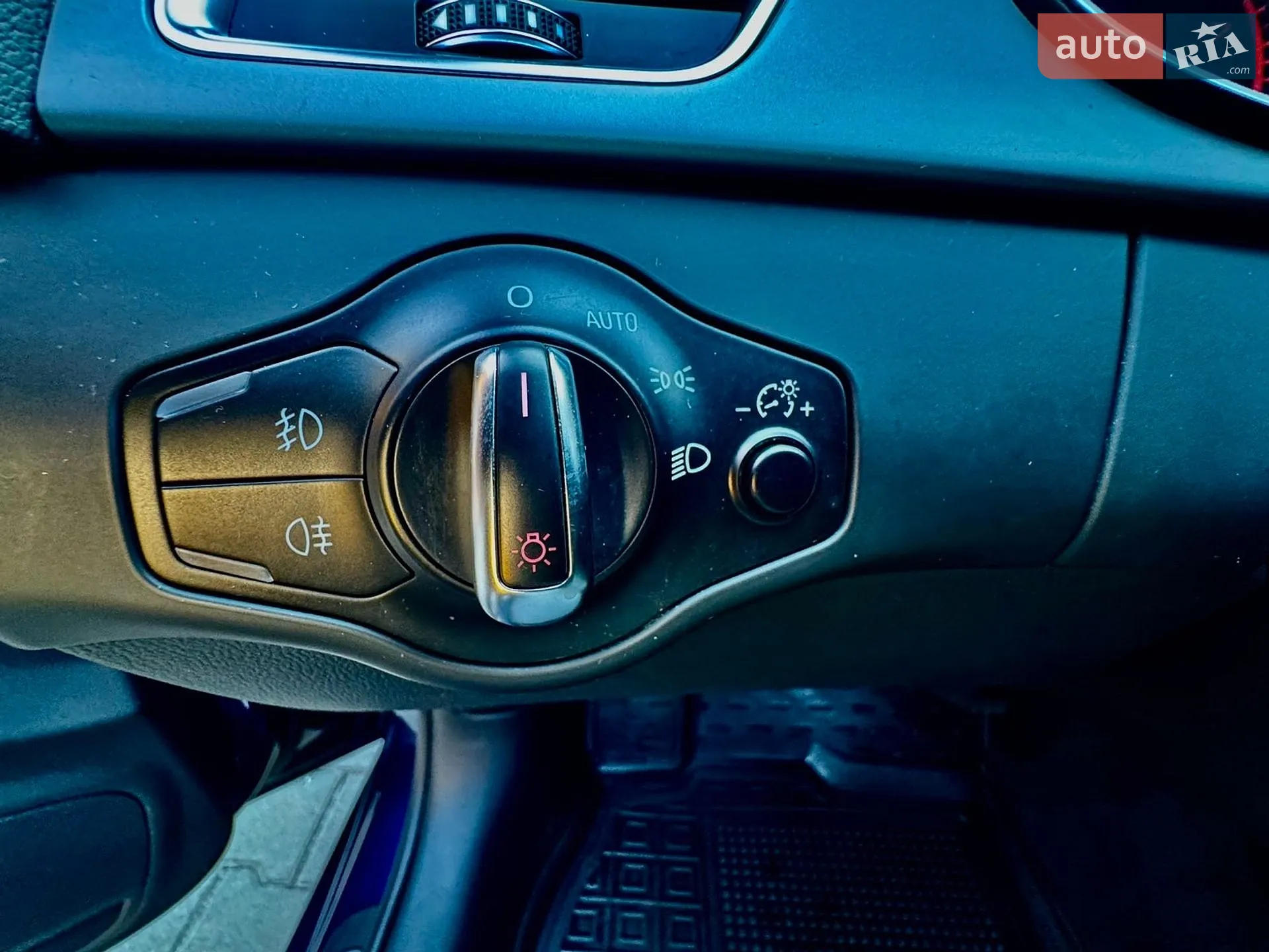 2012 Audi A4 - мініатюра 38