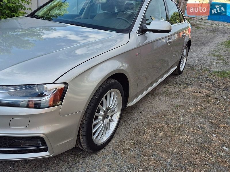 Седан Audi A4 2013 в Киеве