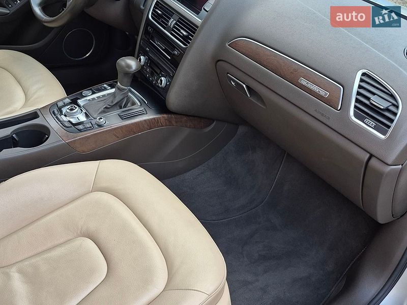 Седан Audi A4 2013 в Киеве