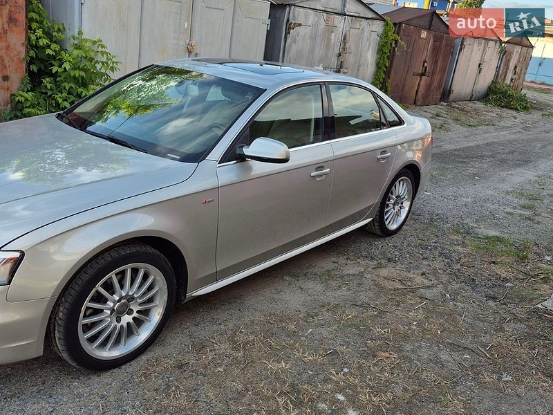 Седан Audi A4 2013 в Киеве