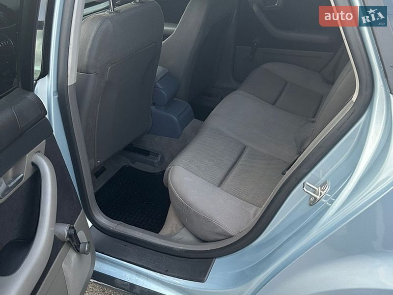 Седан Audi A4 2001 в Луцьку