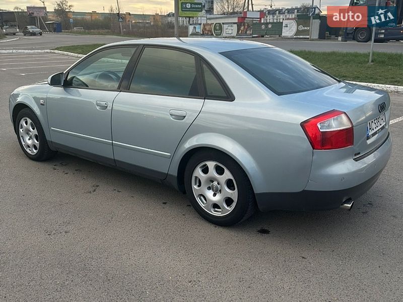 Седан Audi A4 2001 в Луцьку