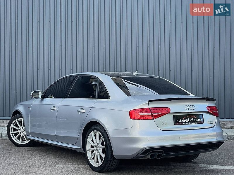 Седан Audi A4 2015 в Николаеве