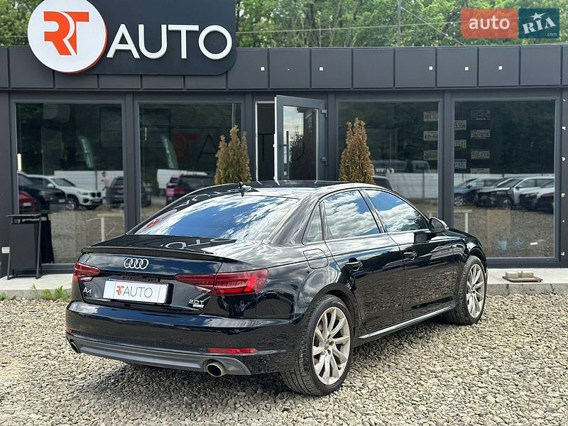 Седан Audi A4 2017 в Львові