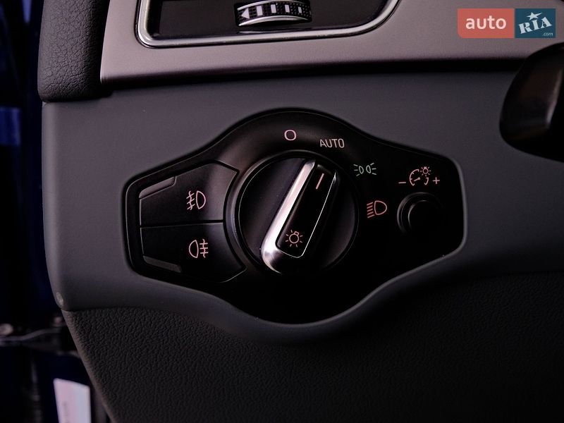 Седан Audi A4 2013 в Одессе
