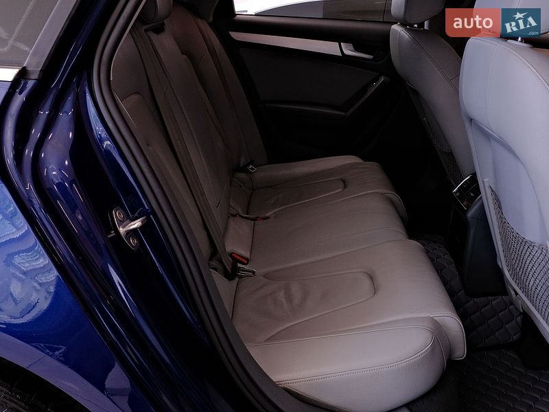 Седан Audi A4 2013 в Одессе