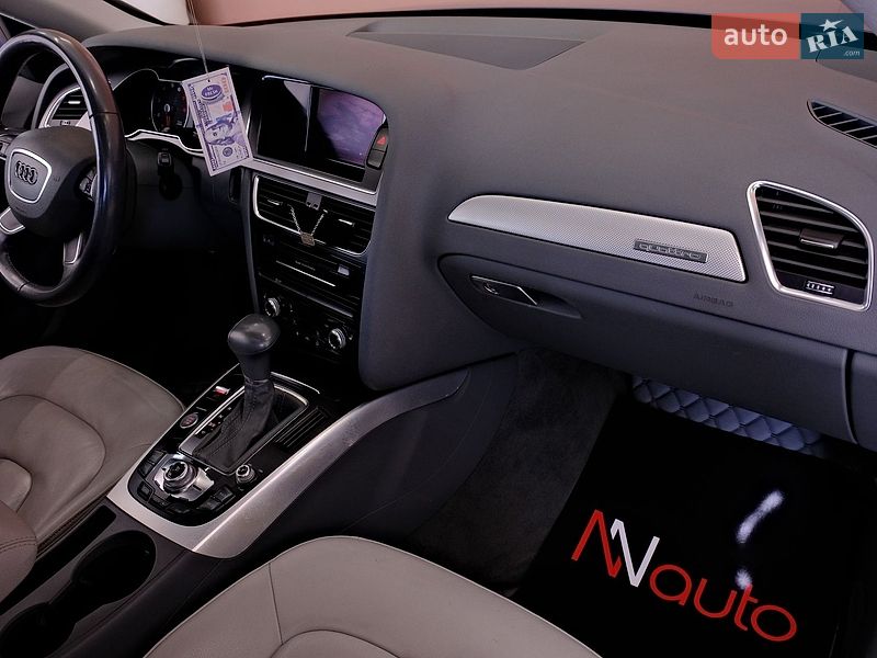 Седан Audi A4 2013 в Одессе