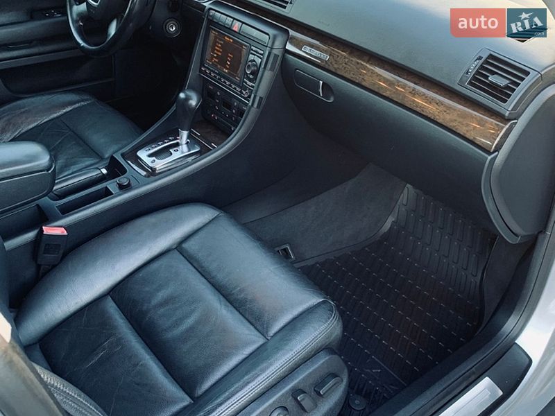 Універсал Audi A4 2005 в Рівному