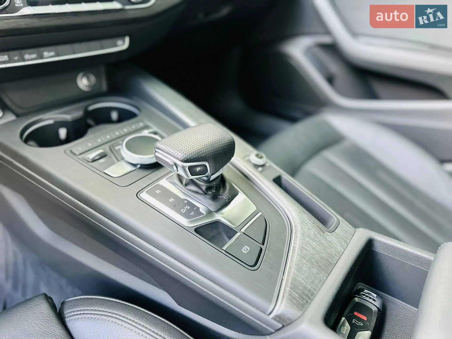 2016 Audi A4 - мініатюра 24
