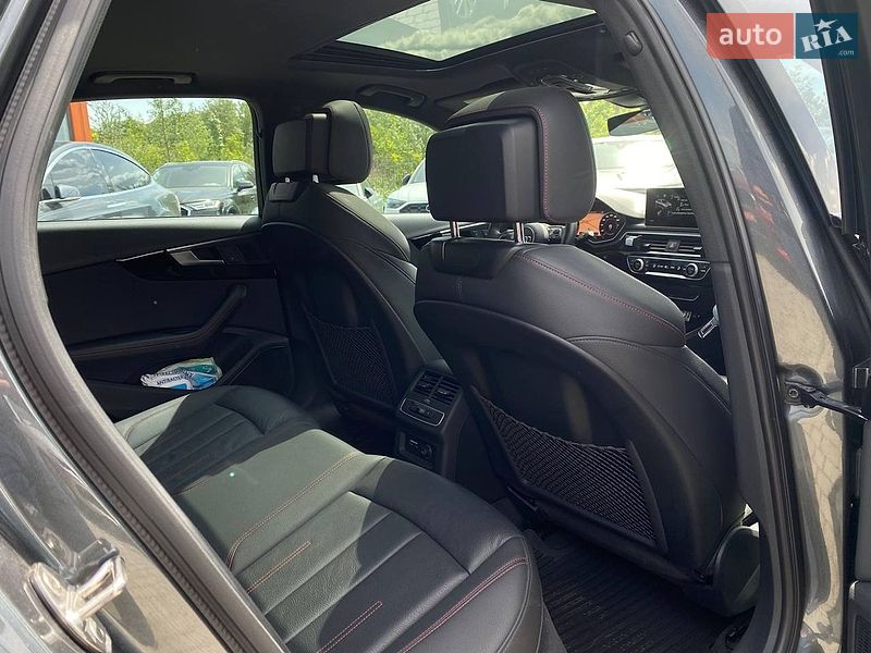 Седан Audi A4 2019 в Львове