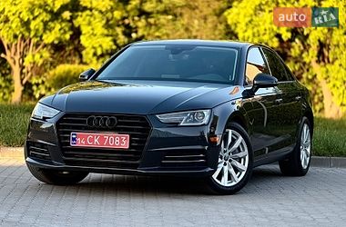 Седан Audi A4 2017 в Львове