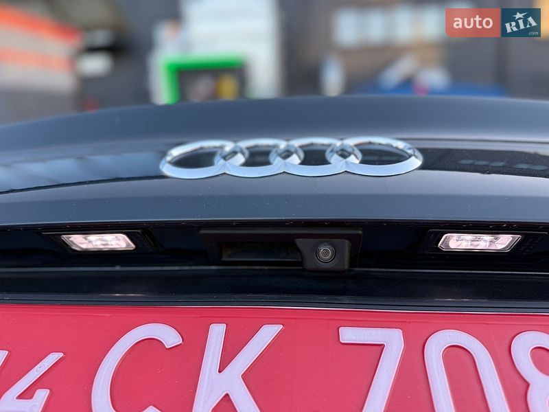 Седан Audi A4 2017 в Львове