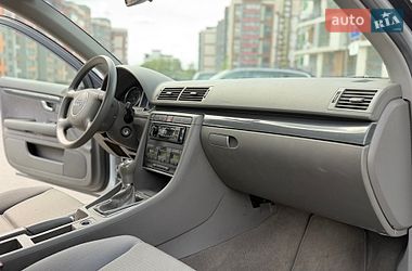 Седан Audi A4 2004 в Тернополі