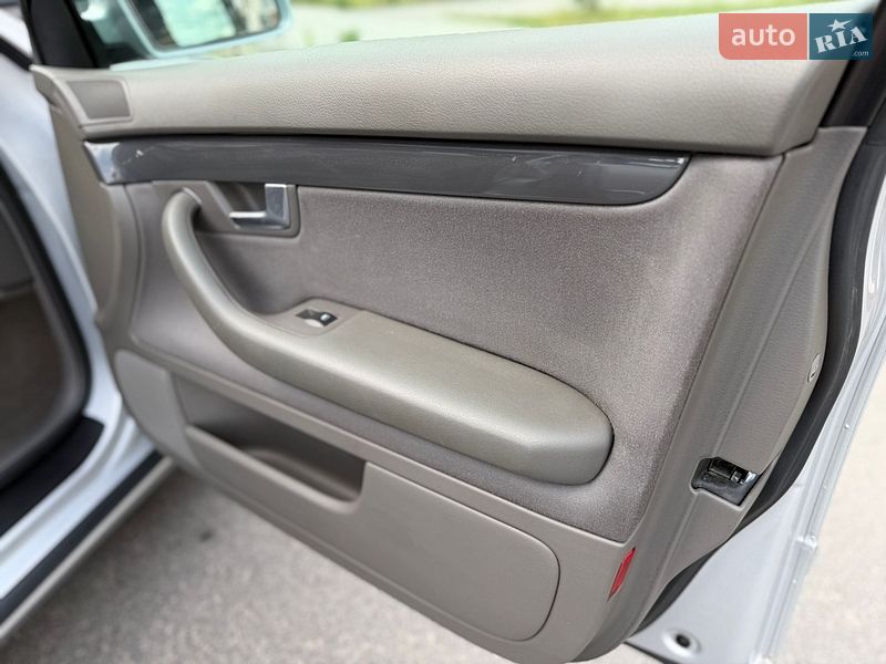 Седан Audi A4 2004 в Тернополі