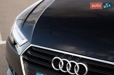 Универсал Audi A4 2017 в Львове