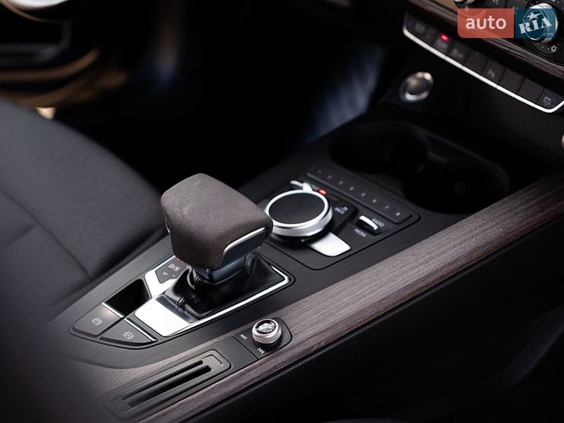 Универсал Audi A4 2017 в Львове