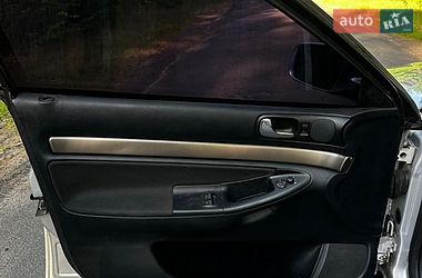 Седан Audi A4 1999 в Киверцах