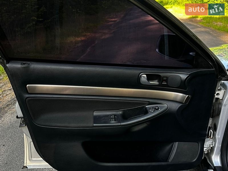 Седан Audi A4 1999 в Киверцах