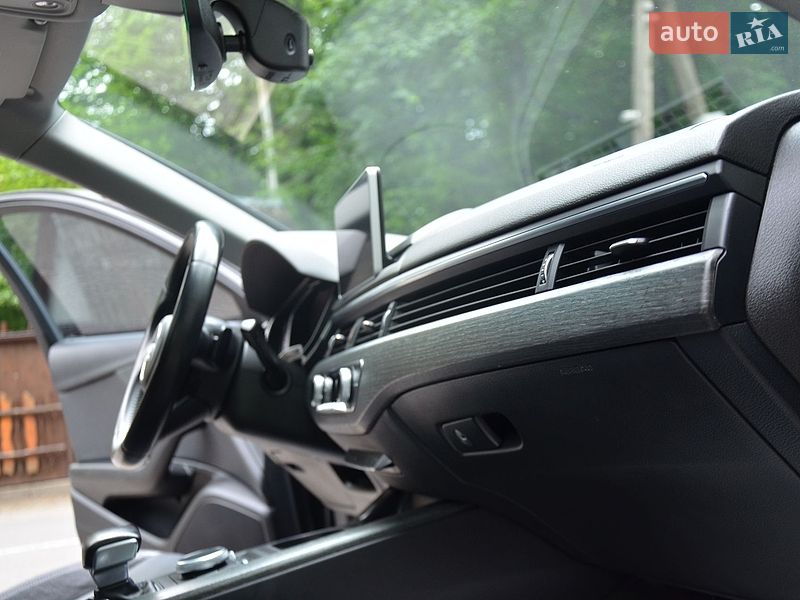 Седан Audi A4 2017 в Трускавці