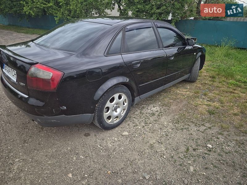 Седан Audi A4 2003 в Галиче