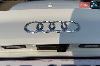 Седан Audi A4 2015 в Стрые