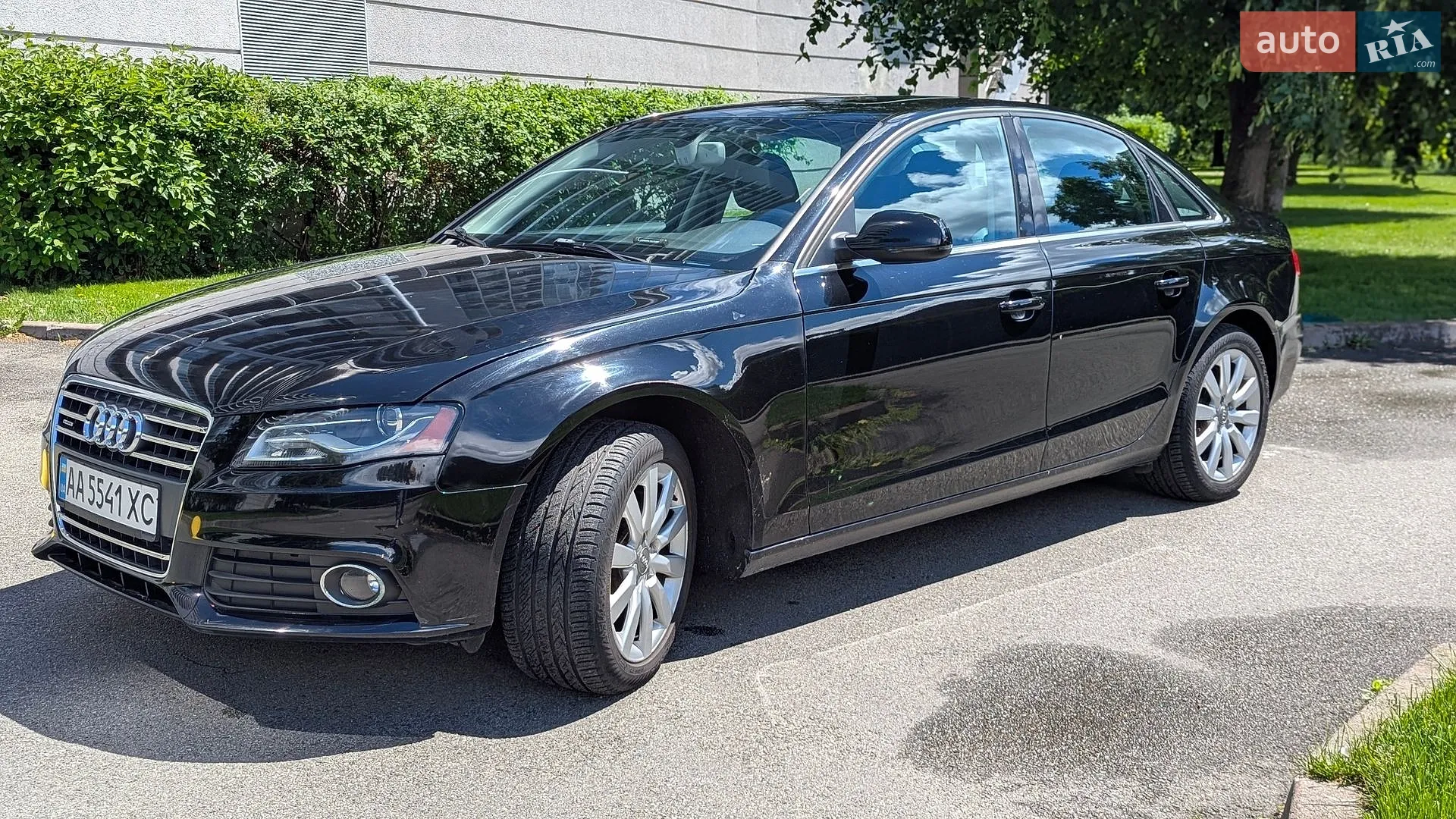 2010 Audi A4 - мініатюра 2