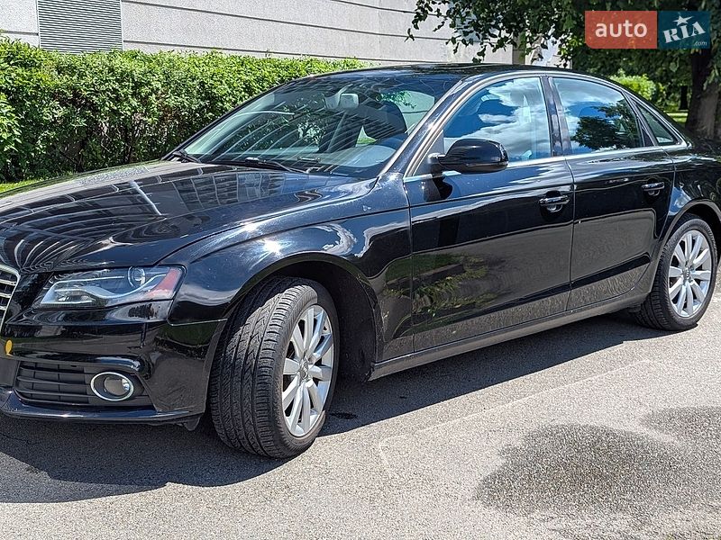 Седан Audi A4 2010 в Киеве
