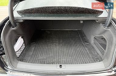 Седан Audi A4 2022 в Києві