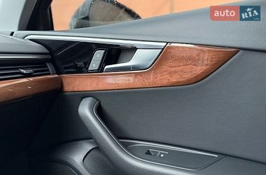 Седан Audi A4 2022 в Києві