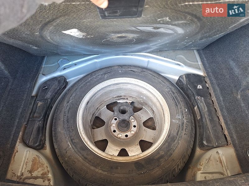 Седан Audi A4 2003 в Вознесенську