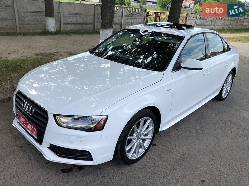 Седан Audi A4 2015 в Ровно