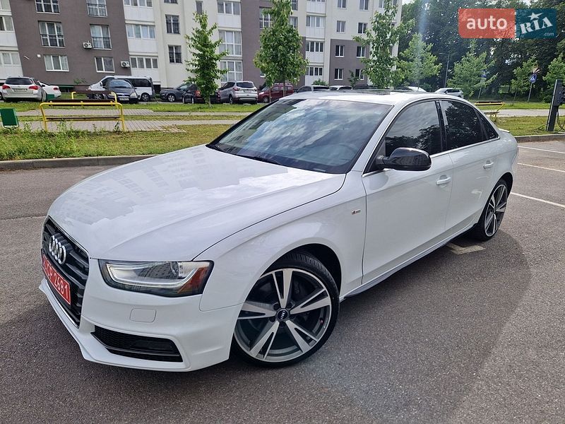 Седан Audi A4 2014 в Виннице