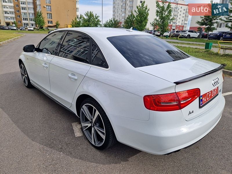 Седан Audi A4 2014 в Виннице