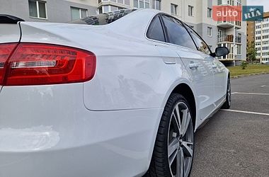 Седан Audi A4 2014 в Виннице