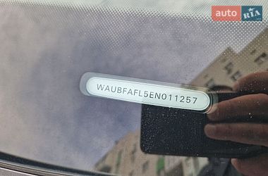 Седан Audi A4 2014 в Виннице