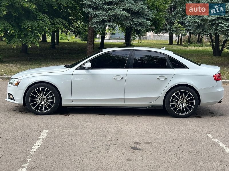 Седан Audi A4 2014 в Житомирі