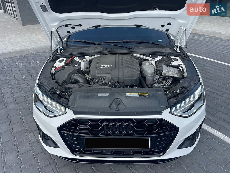 Седан Audi A4 2023 в Виноградове