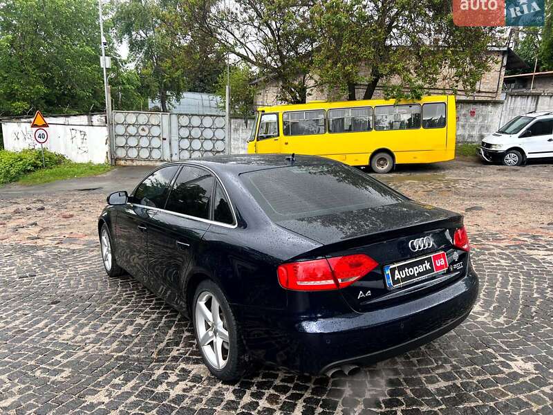 Седан Audi A4 2011 в Києві