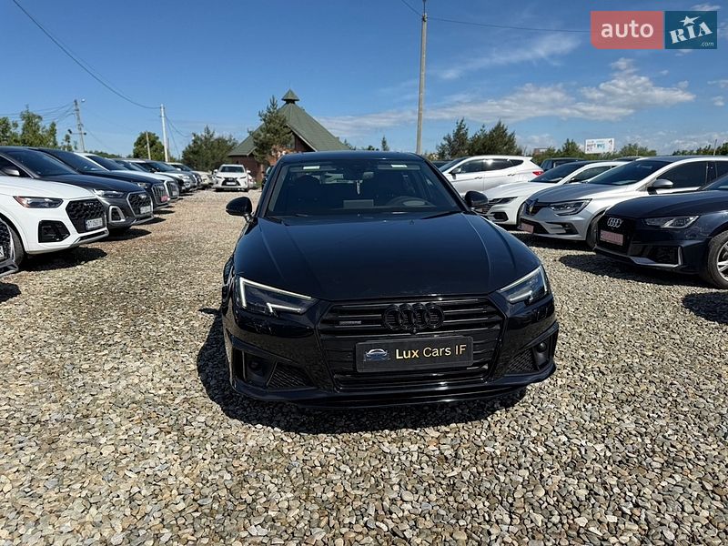 Седан Audi A4 2017 в Ивано-Франковске