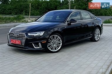 Седан Audi A4 2019 в Львові