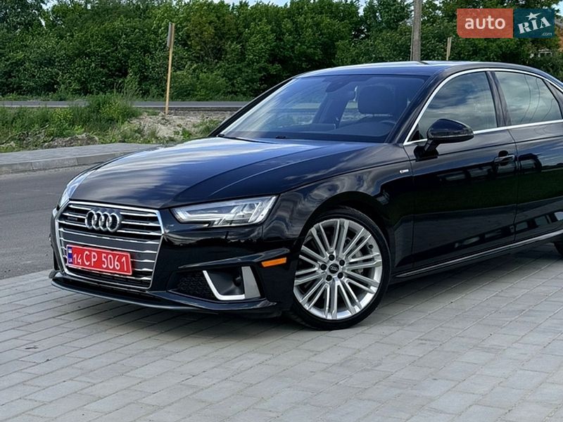 Седан Audi A4 2019 в Львові