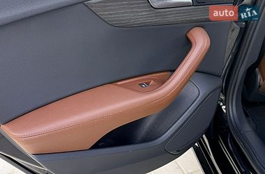 Седан Audi A4 2019 в Львові