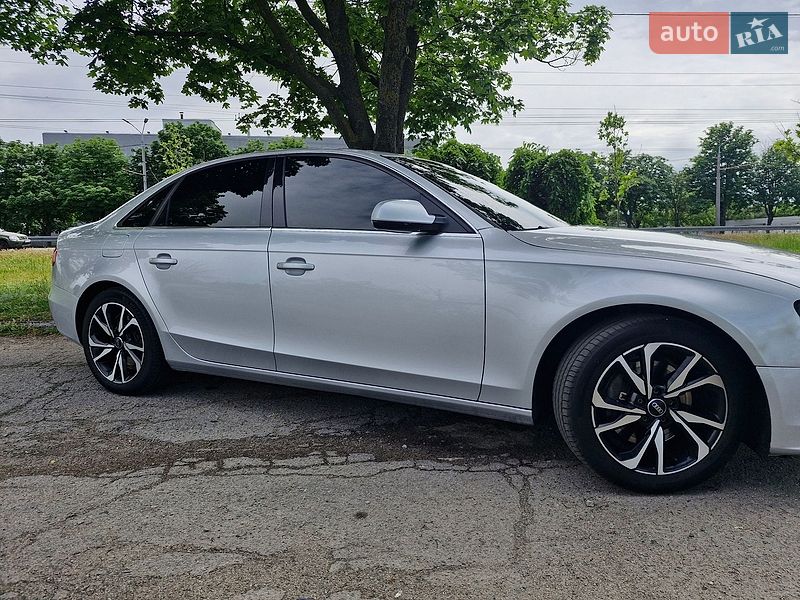 Седан Audi A4 2012 в Дніпрі фото 4 Седан Audi A4 2012 в Дніпрі