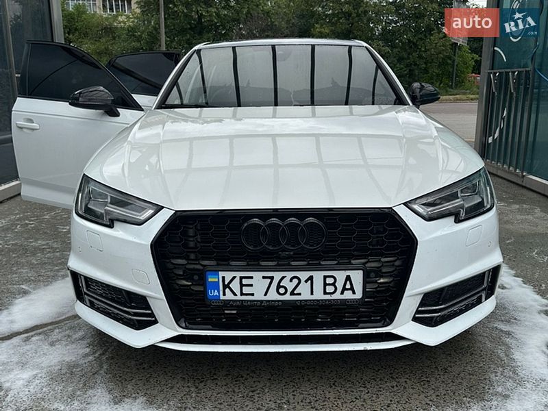 Седан Audi A4 2017 в Івано-Франківську