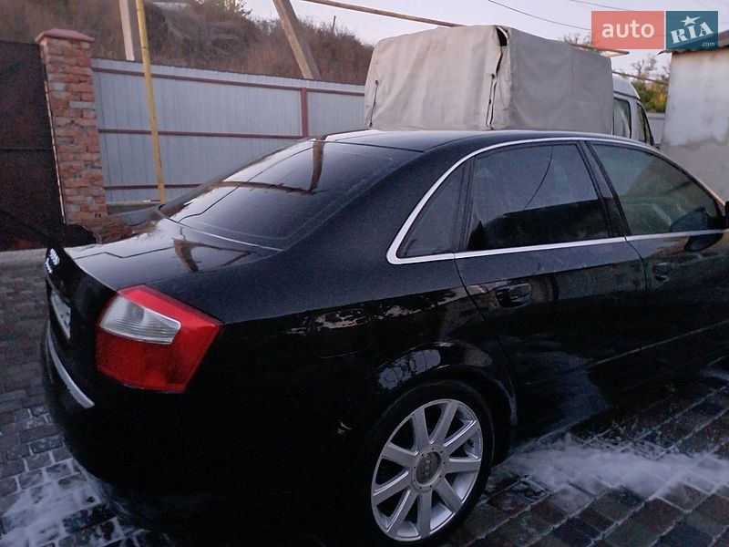 Седан Audi A4 2001 в Кельменцах