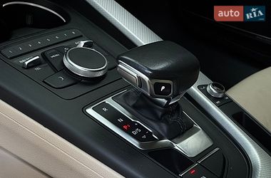Седан Audi A4 2016 в Дніпрі
